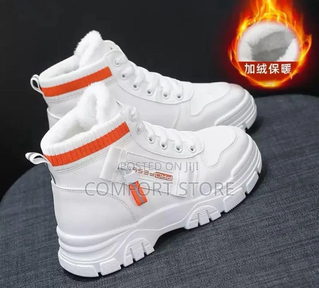 Ladies Classic Sneakers