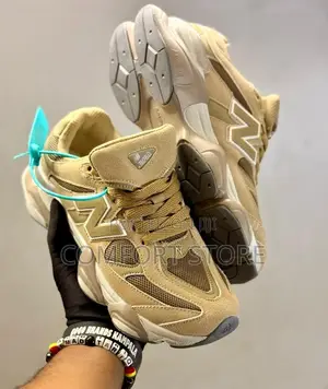 New Balance Sneakers