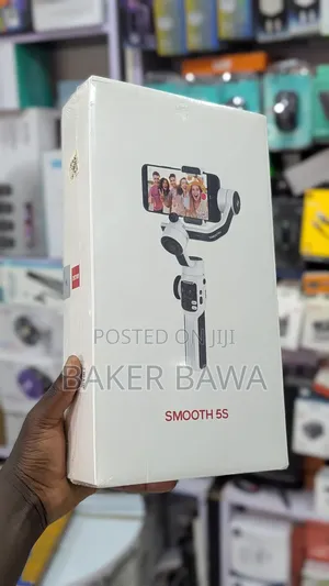 Zhiyun Smooth 5s Professional 3-Axis Smartphone Gimbal Stabilizer.
