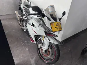 Honda CBR 2017 White