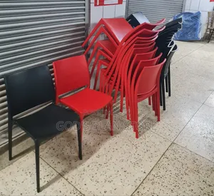 Throne Indoor/Outdoor Plastic Chairs Plastic Chairs