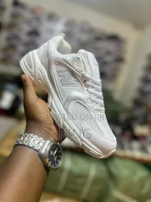 Womens New Balance 550s Sneakers