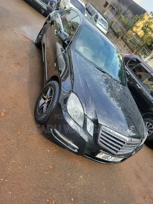 Mercedes-Benz E300 2010 Black