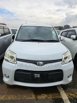 Toyota Sienta 1.5 FWD 2012 White