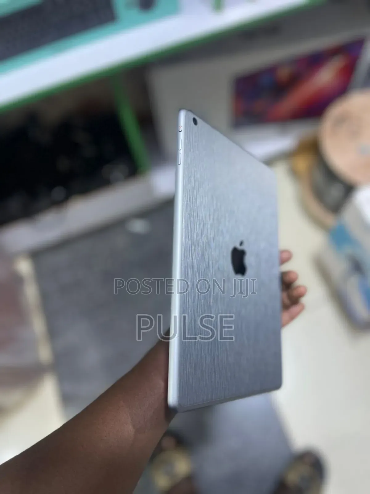 Apple iPad Air 32 GB Gray