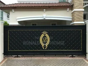 Sliding Gate