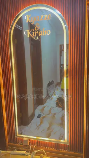 Decorative Beautiful Mirror