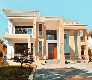 6bdrm Maisonette in Bwebajja Akright, Division A for sale