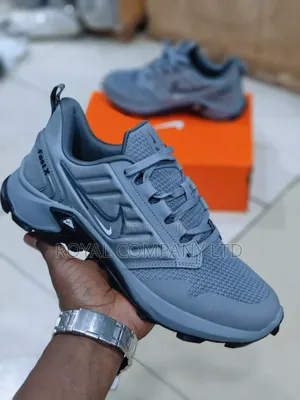 Nike Fast X Grey