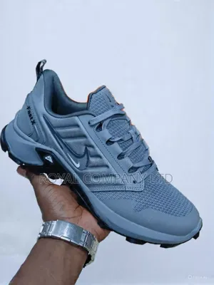 Nike Fast X Grey