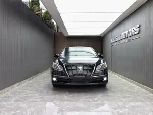 Toyota Crown 2013 Black