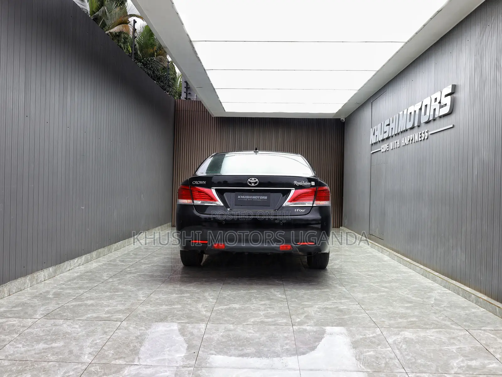 Toyota Crown 2013 Black