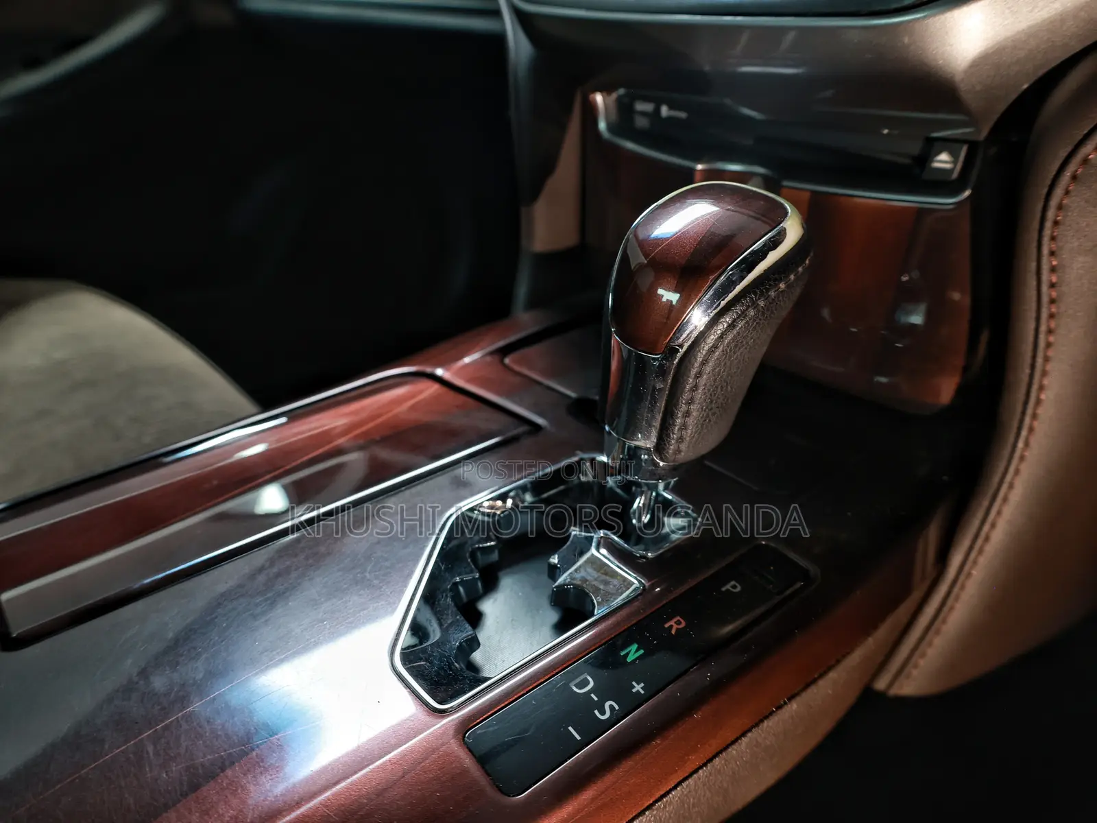 Toyota Crown 2013 Black