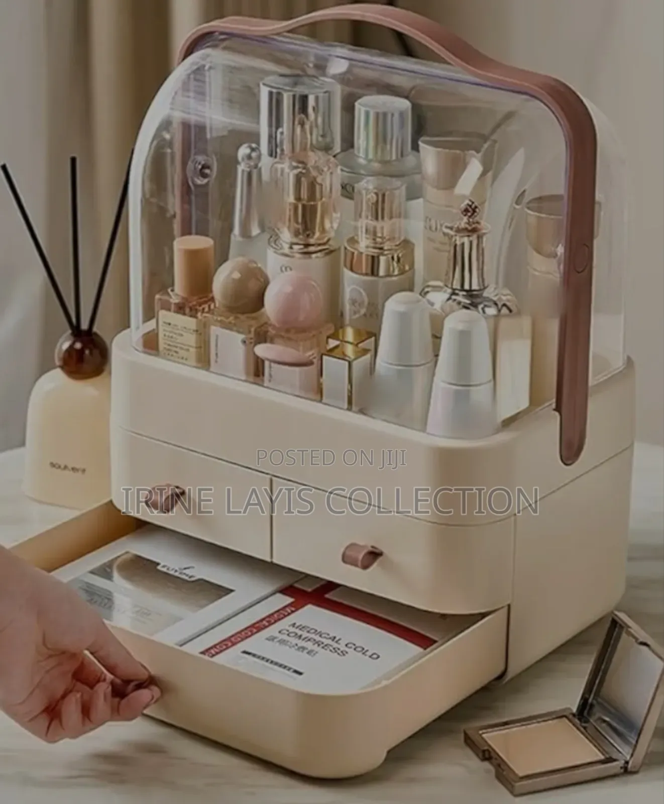 Portable Cosmetic Storage Box,