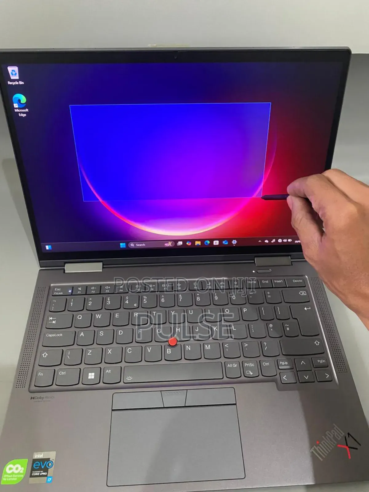 Laptop Lenovo ThinkPad X1 Yoga Gen 8 16GB Intel Core i7 SSD 512GB