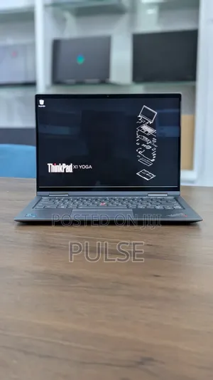Laptop Lenovo ThinkPad X1 Yoga Gen 8 16GB Intel Core i7 SSD 512GB
