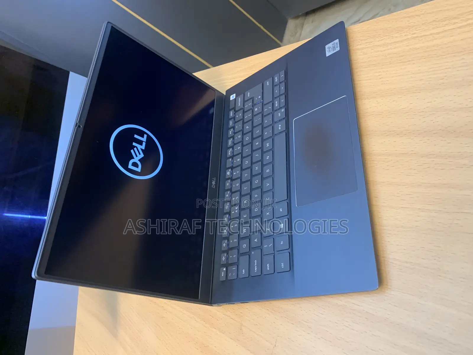 Laptop Dell Vostro 14 5468 8GB Intel Core i5 SSD 256GB