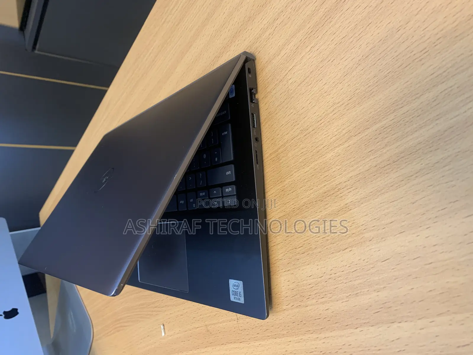 Laptop Dell Vostro 14 5468 8GB Intel Core i5 SSD 256GB