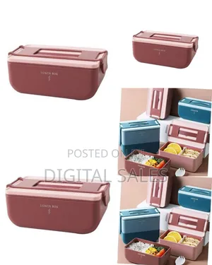 Contemporary Bento-Style Lunch Box With Integrated Handle