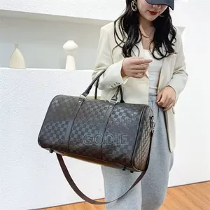 Checkered Pattern Duffel Bag Made of Durable Pu Leather.