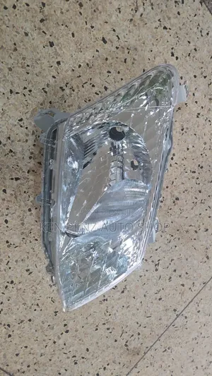 Isuzu Dmax 2012- 2013 Headlamp