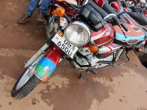 TVS HLX 125 2020 Red