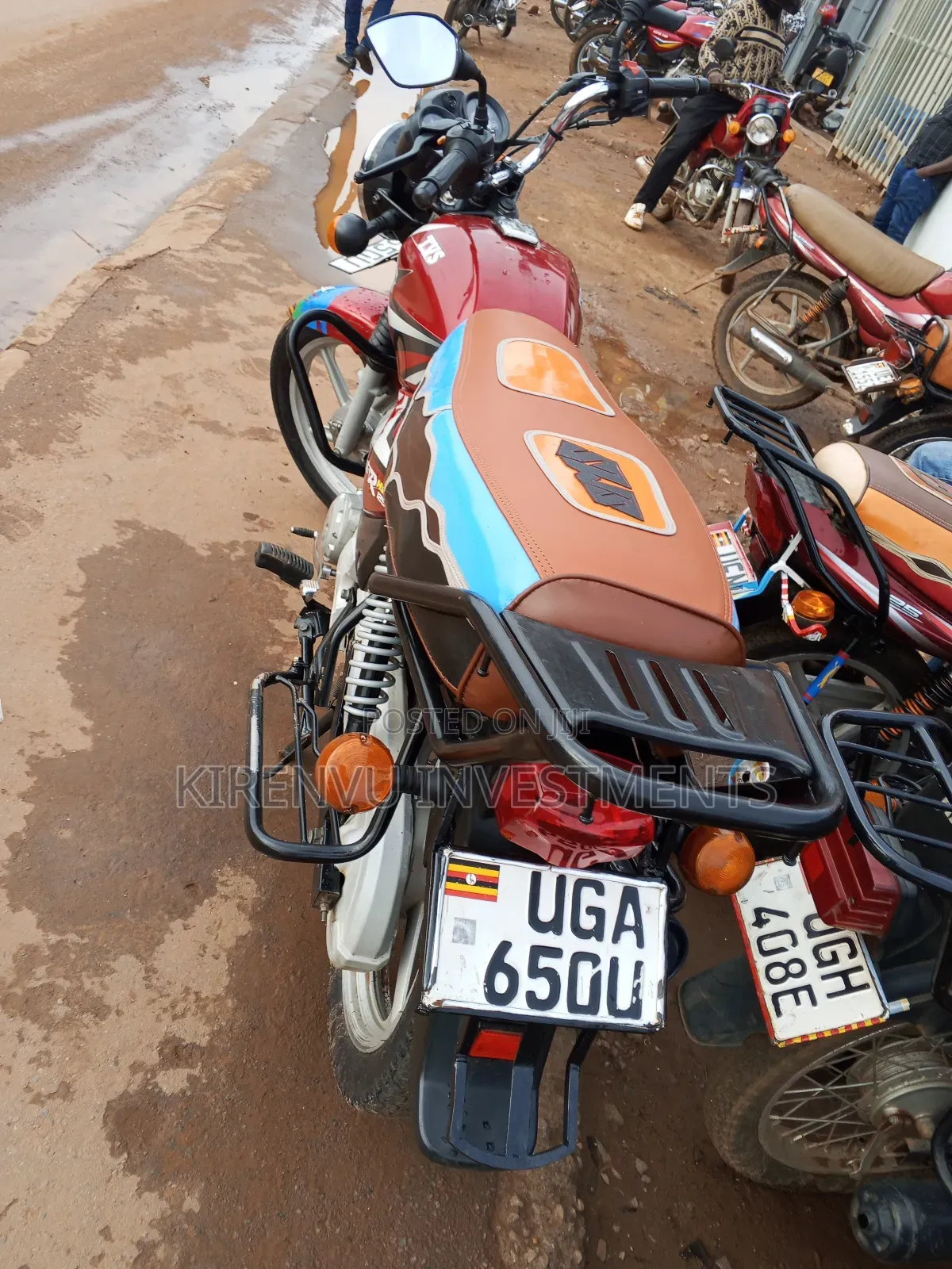 TVS HLX 125 2020 Red