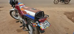 Bajaj Boxer 100 2022 Red