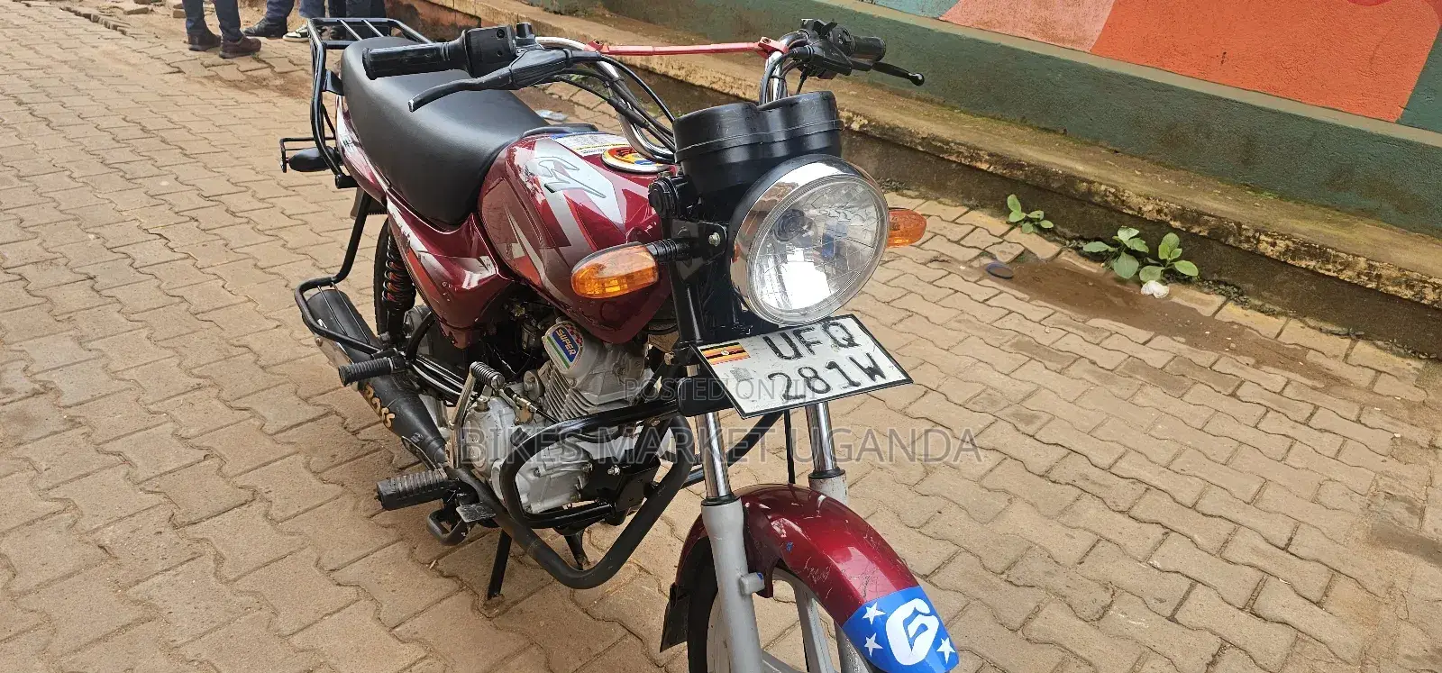 Bajaj CT 125X 2022 Red