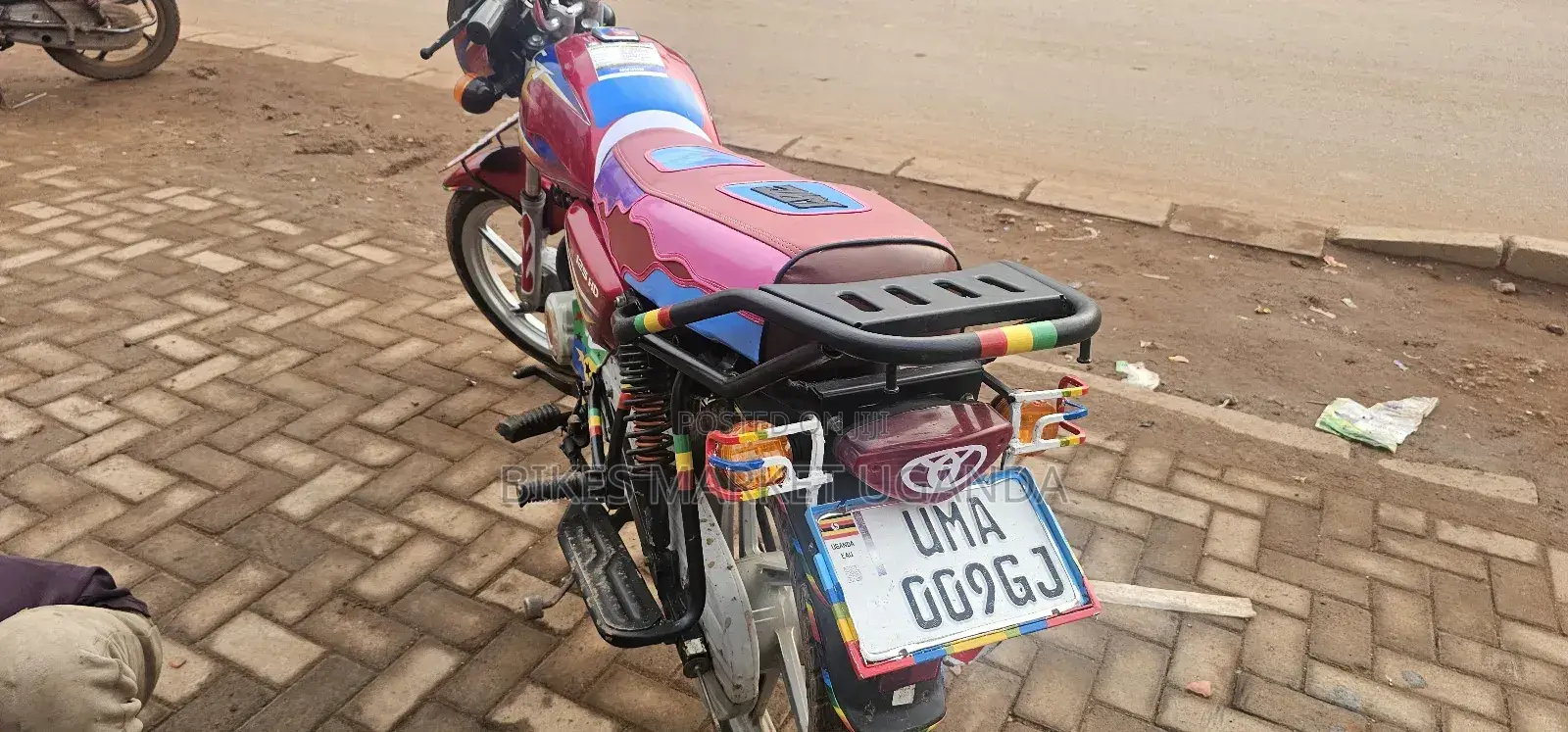 Bajaj CT 125X 2024 Red