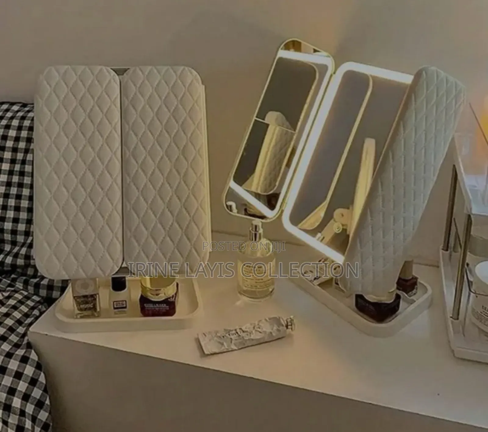 Tri-Fold Led Makeup Mirror.