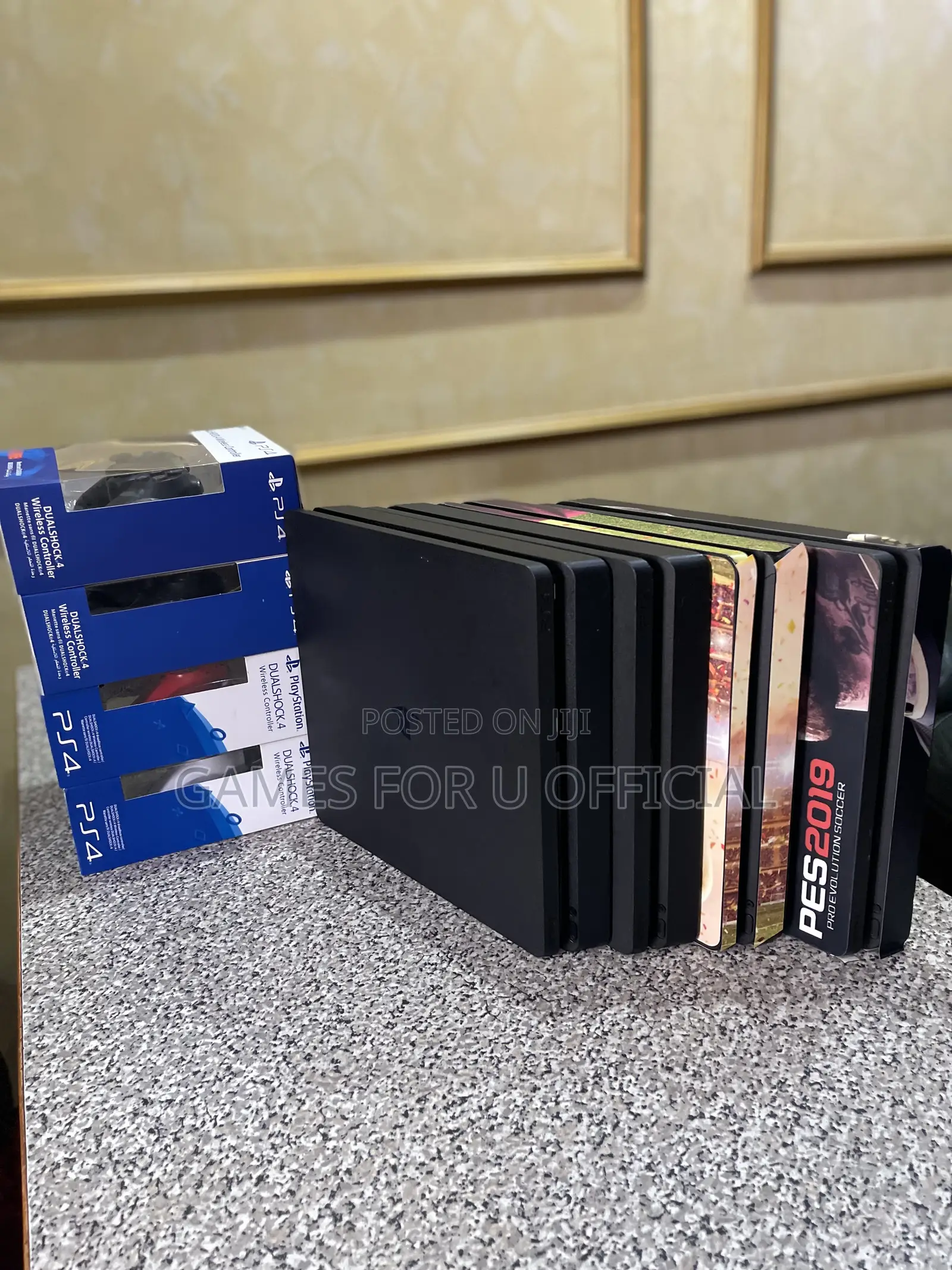 Ps4 Slim Console Chipped 9 Games 2 Controllers
