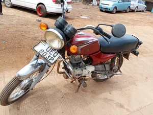 Bajaj Boxer 100 2018 Red