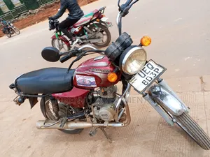 Bajaj Boxer 100 2018 Red