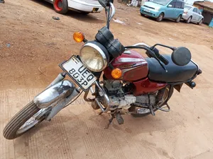 Bajaj Boxer 100 2018 Red