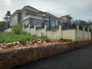 Furnished 6bdrm Duplex in Ntinda Corporate, Central Division for sale