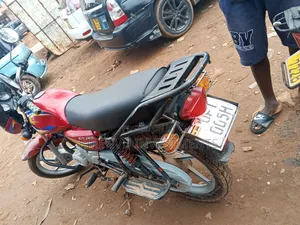 Bajaj Boxer 125 2019 Red