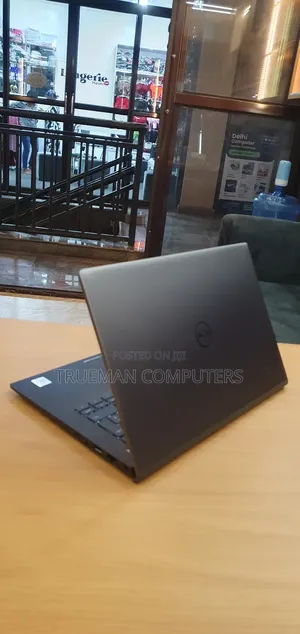 Laptop Dell Vostro 14 5468 8GB Intel Core i5 SSD 256GB