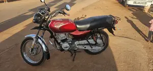 Bajaj Boxer 2019 Red