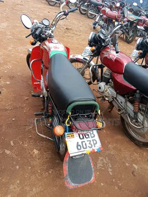 Bajaj Boxer 100 2018 Red