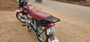 TVS HLX 125 2022 Red