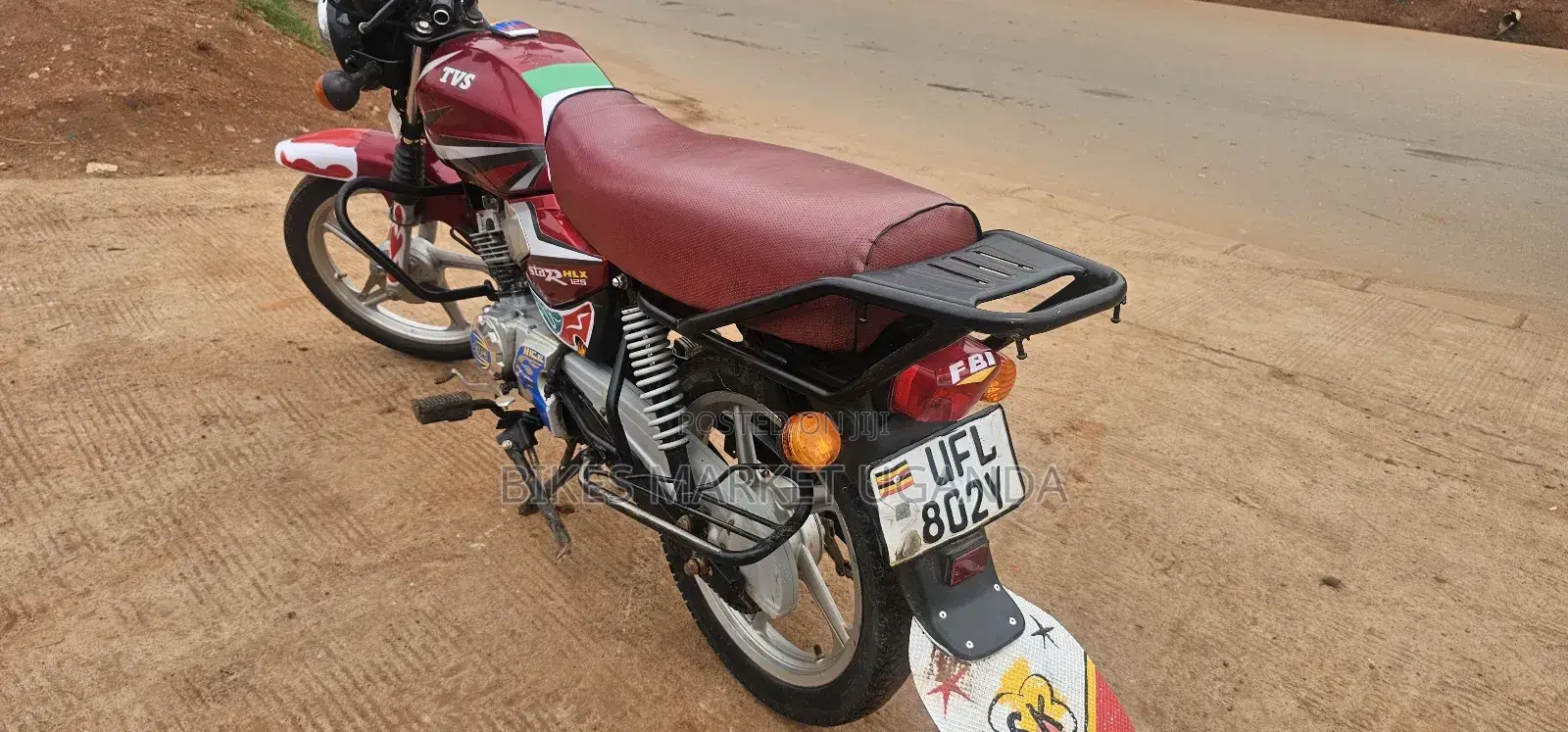 TVS HLX 125 2022 Red