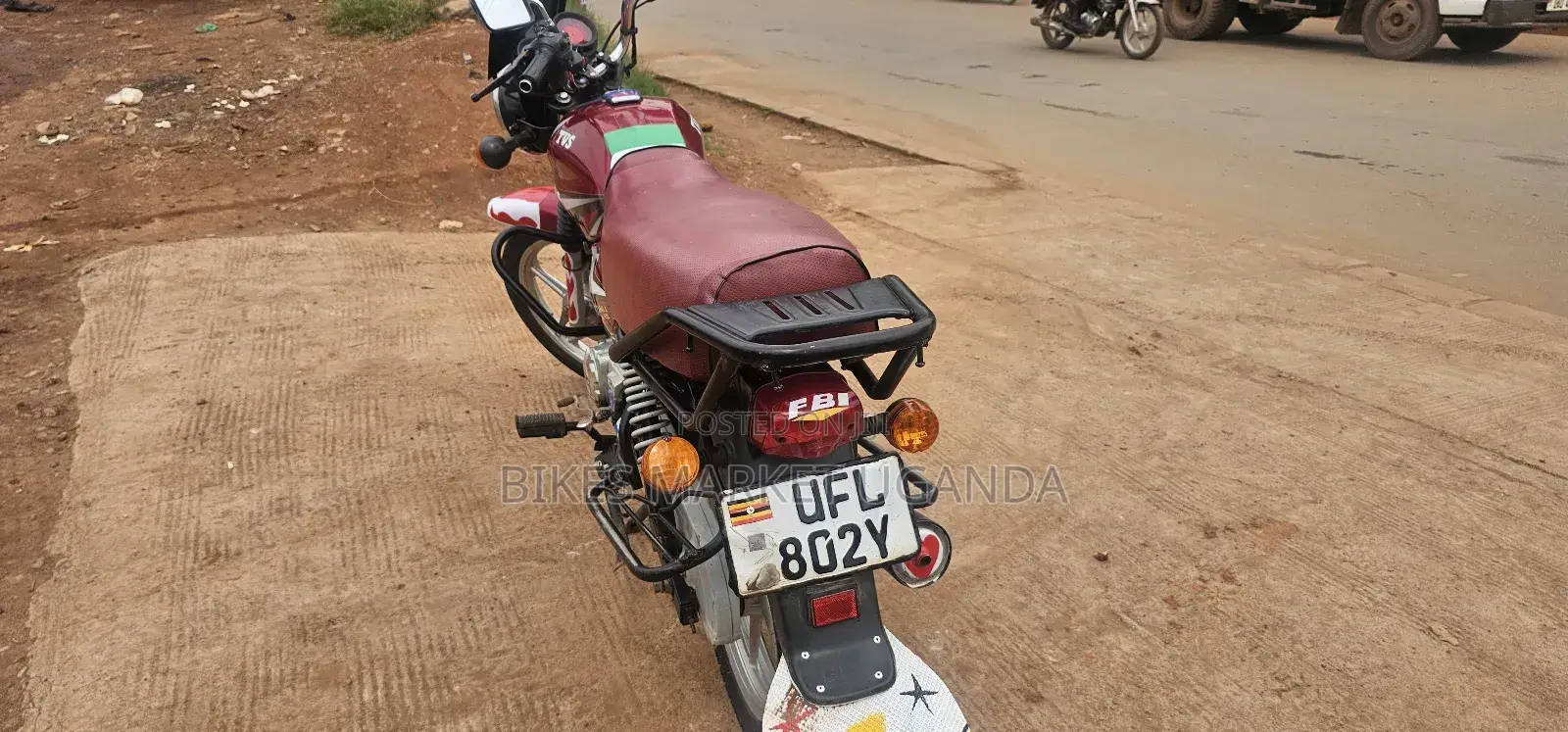TVS HLX 125 2022 Red