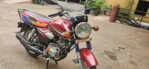 TVS HLX 125 2022 Red