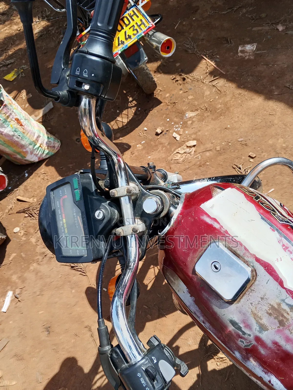 Bajaj Boxer 100 2018 Red