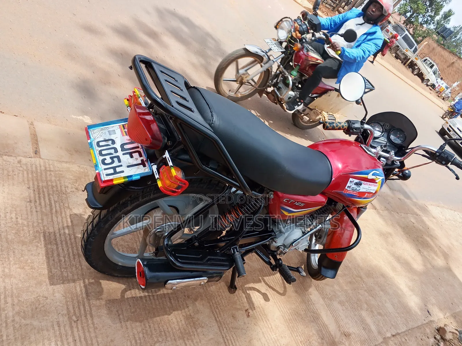 Bajaj Boxer 125 2022 Red