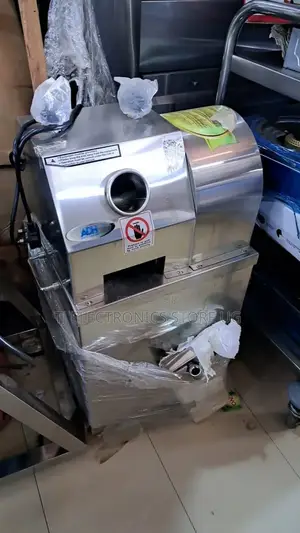 Electric Sugarcane Juice Extractor