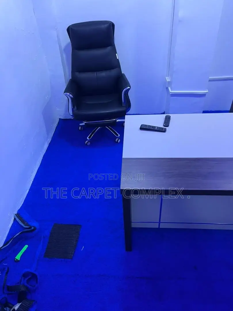 Office Blue Grass Carpets Per Squaremeter