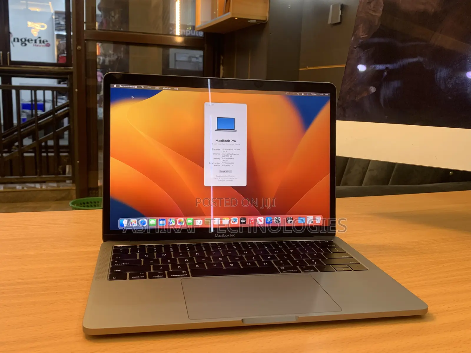 Laptop Apple MacBook Pro 2017 8GB AMD A10 SSD 256GB
