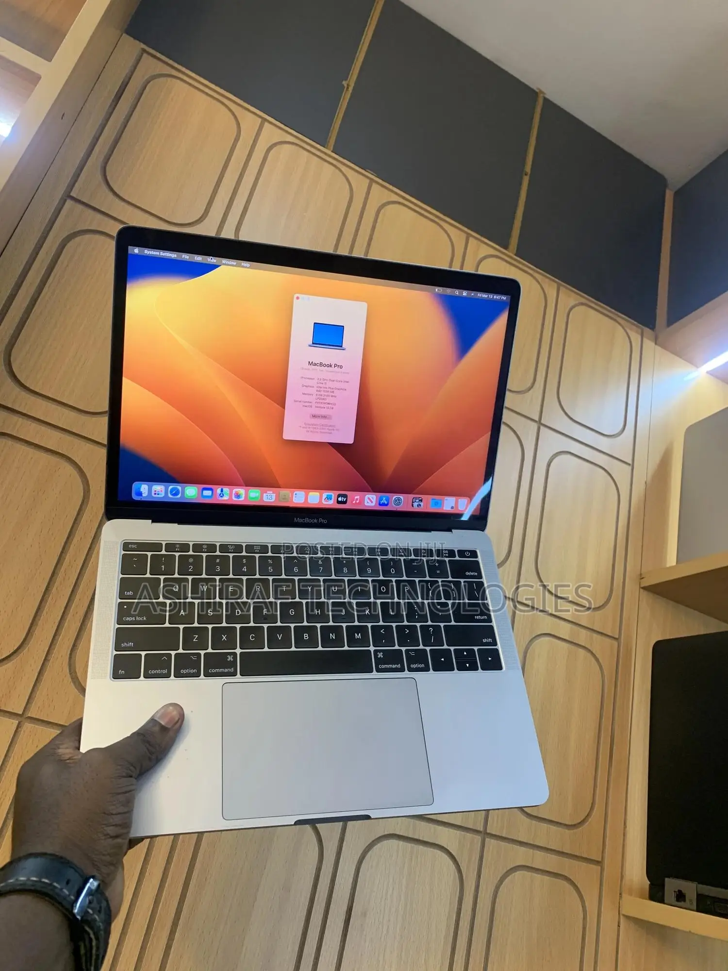 Laptop Apple MacBook Pro 2017 8GB AMD A10 SSD 256GB